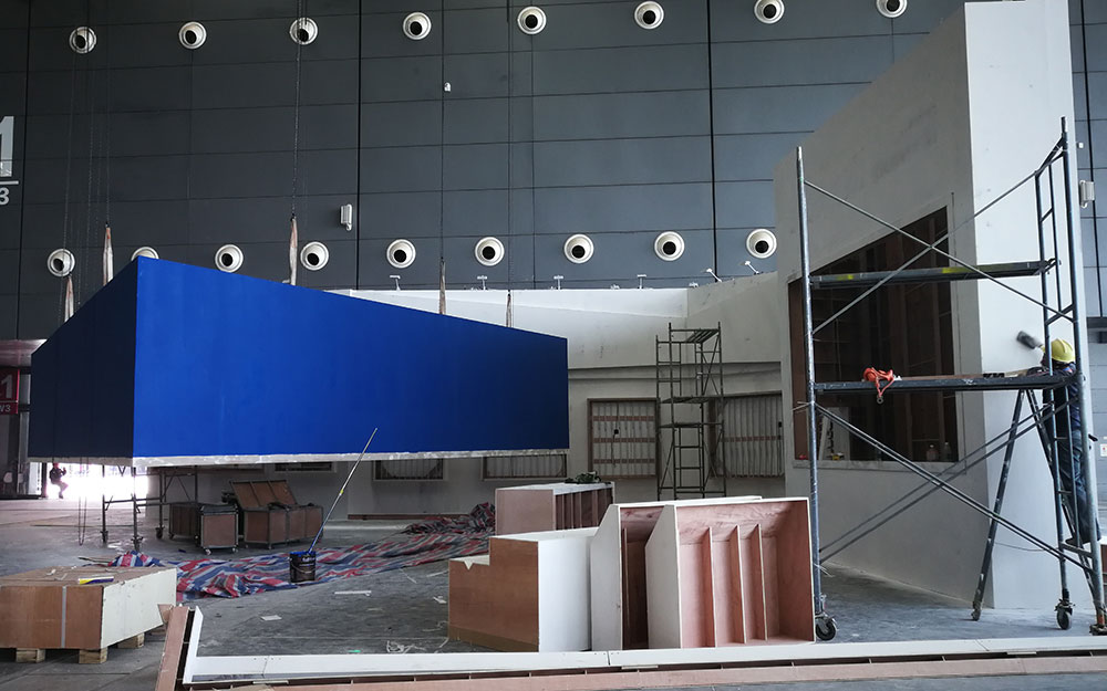 商业展台（柳工零配件）