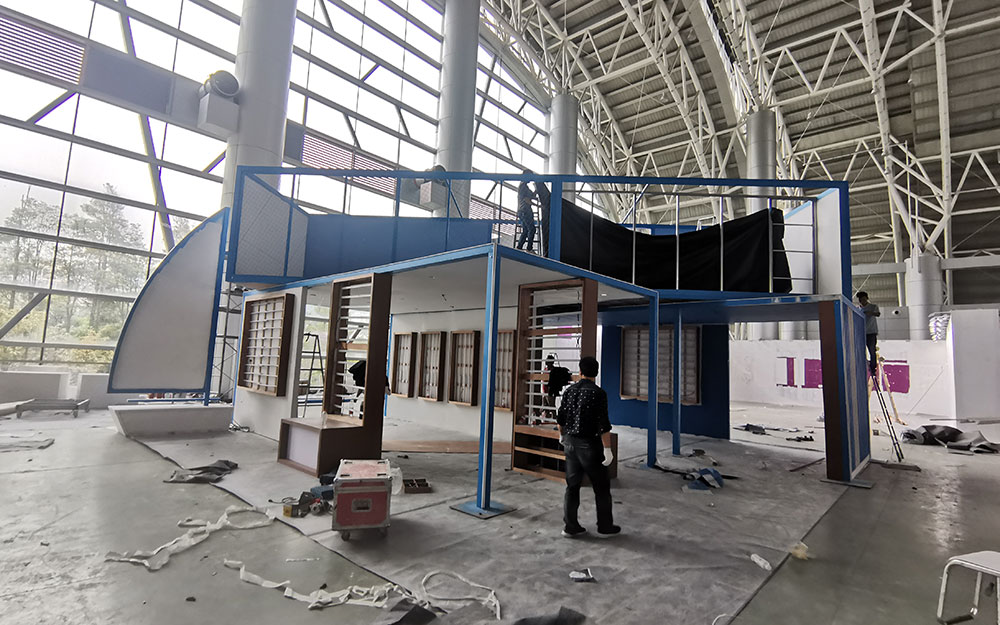 怎样才能找更满意的主场搭建公司呢？